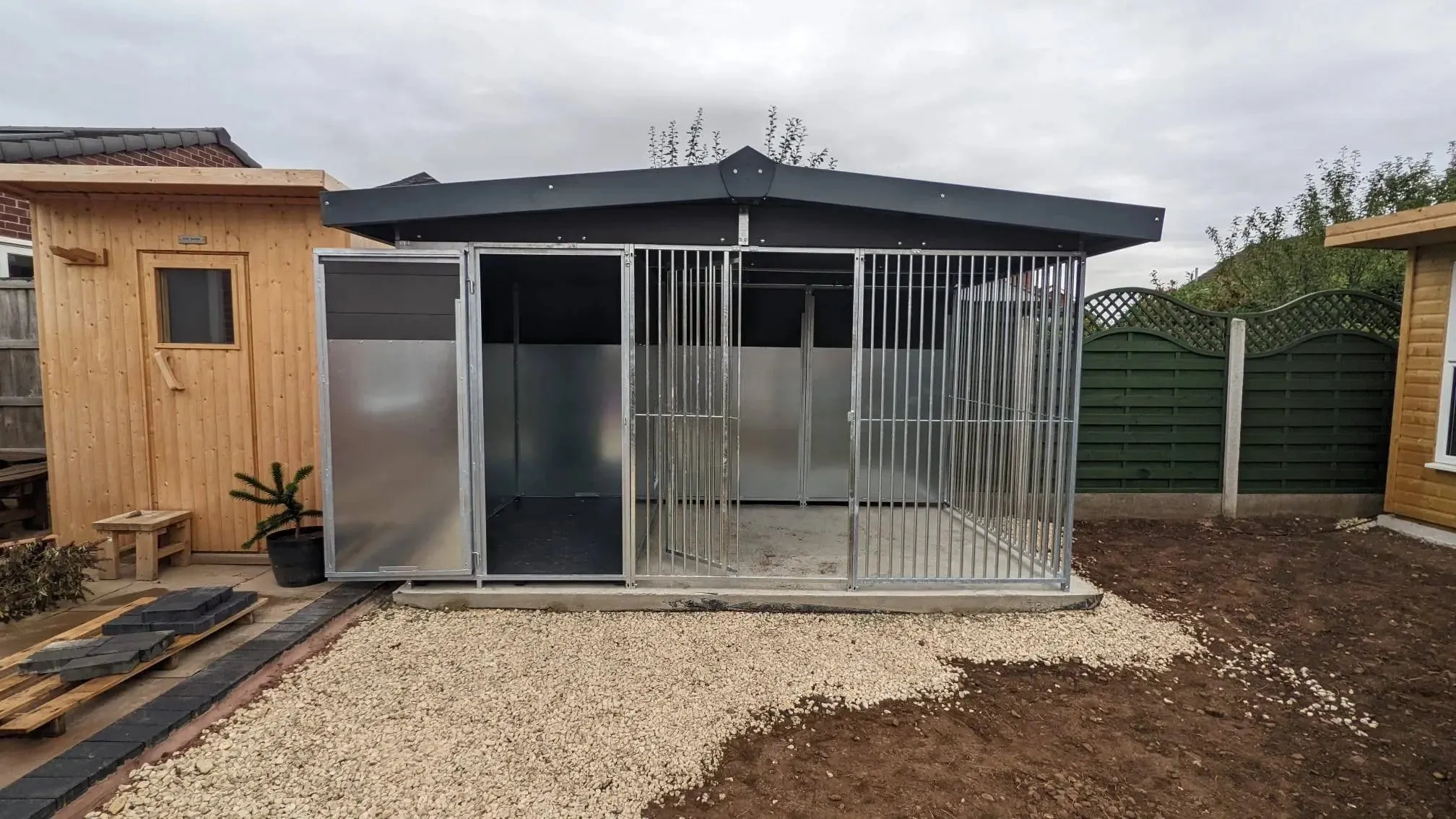 Benchmark Dog Kennel with Apex Roof - Single 10 x 8ft, Eco Thermal Range