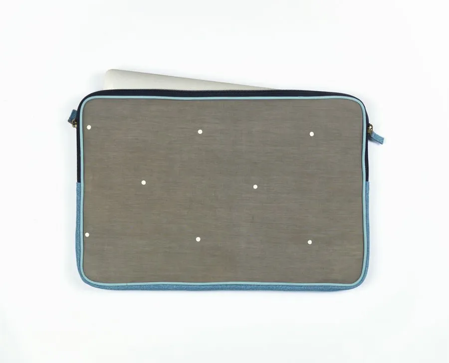 Polka-Dot Laptop Sleeve