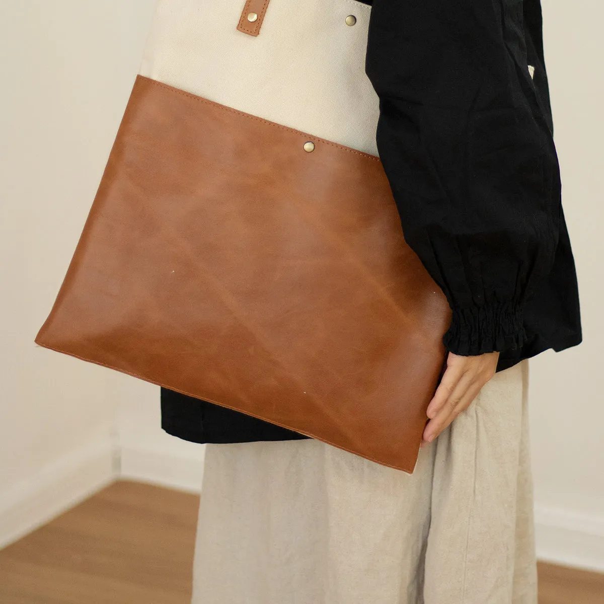 White&Brown Canvas Tote Bags Canvas Leather Handbags Womens Canvas Leather Tote Bag for Men